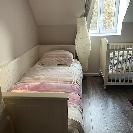 Maison De 4 Chambres Avec Jardin Clos Et Wifi A Sainte Restitue Holiday home Arcy-Sainte-Restitue